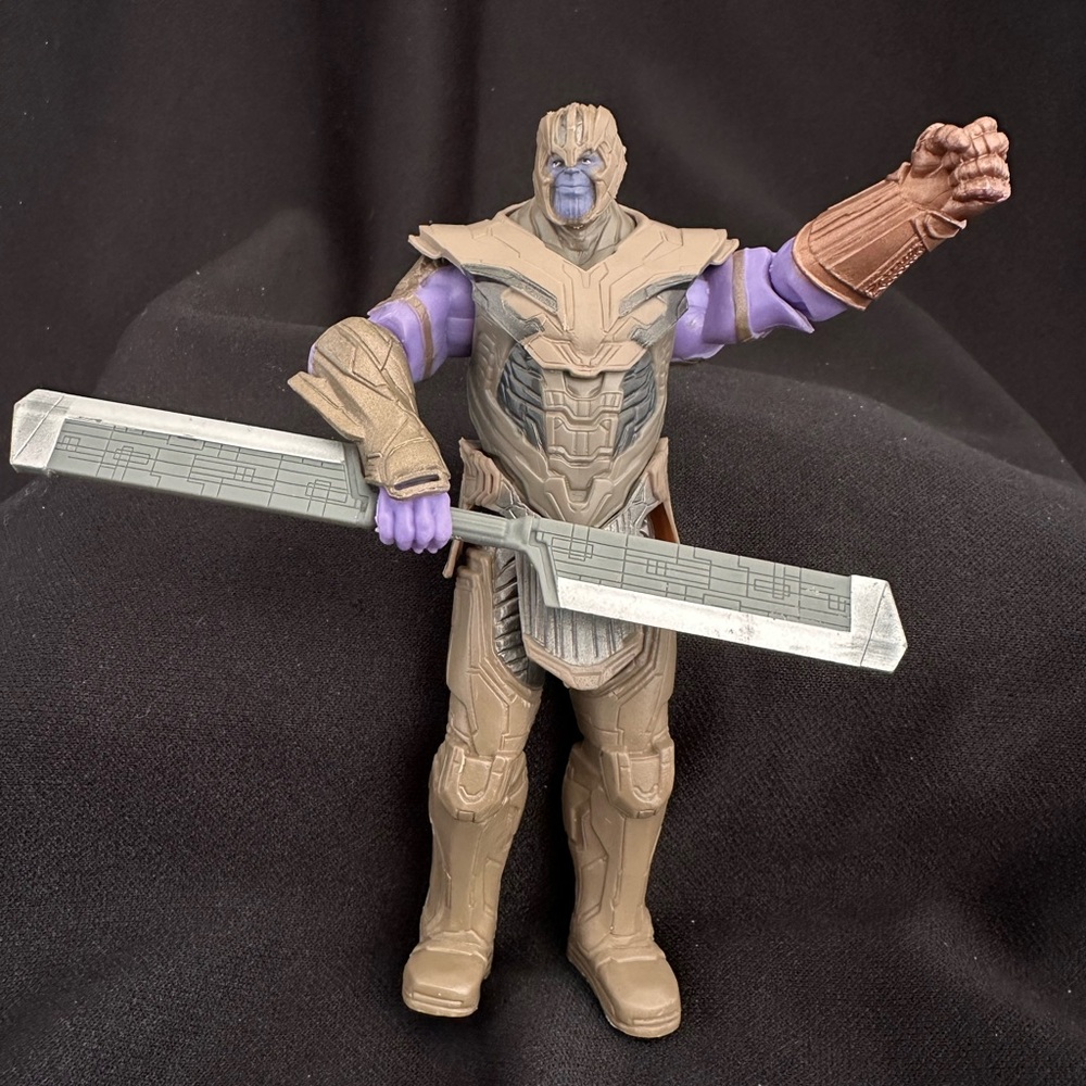 Marvel The Avengers Thanos Posable Action Figure 2018